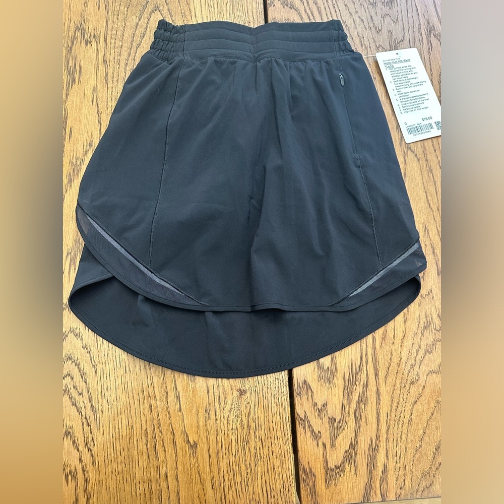 Lululemon Size 0 Black Hotty Hot High Rise Skirt Lined Skort  NWT